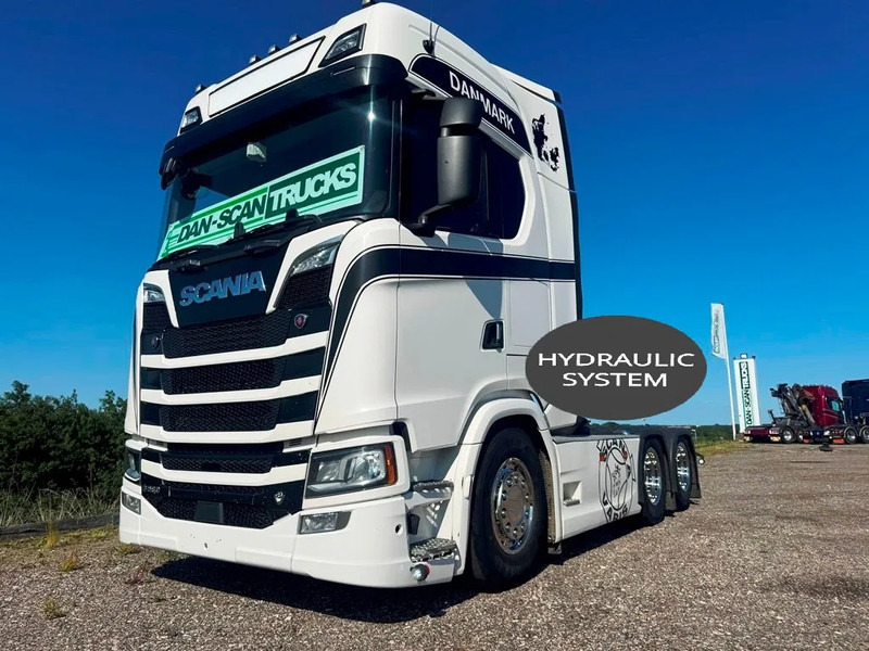 Scania S580 V8 NGS weelbase 3150mm. Air / Air suspension. Opticruise / Retarder. Hydr. system,. - Cabeza tractora: foto 1 Scania S580 V8 NGS weelbase 3150mm. Air / Air suspension. Opticruise / Retarder. Hydr. system,. - Cabeza tractora: foto 1