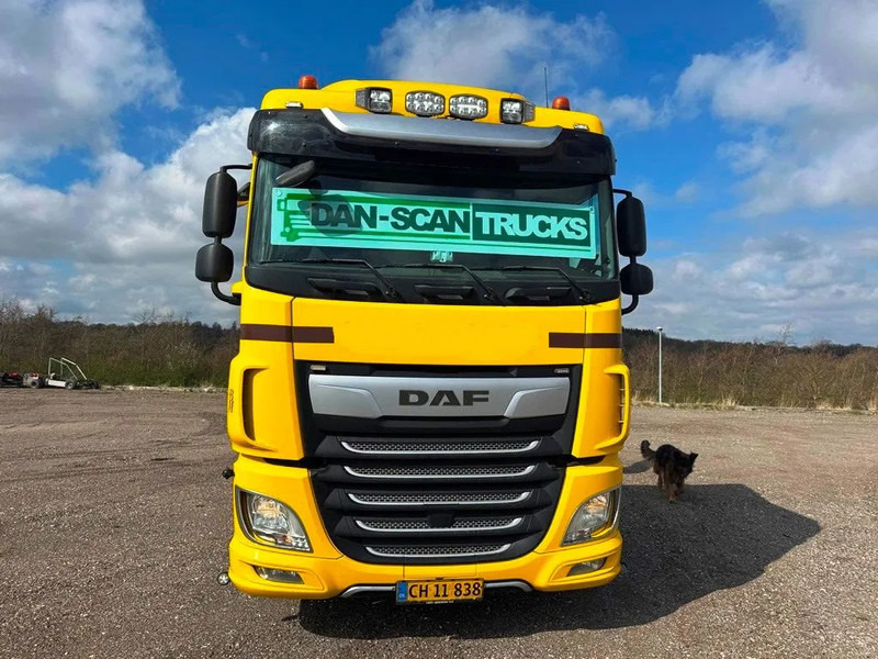 DAF XF 530 Hoglift with knæk arm. - Camión multibasculante: foto 4 DAF XF 530 Hoglift with knæk arm. - Camión multibasculante: foto 4