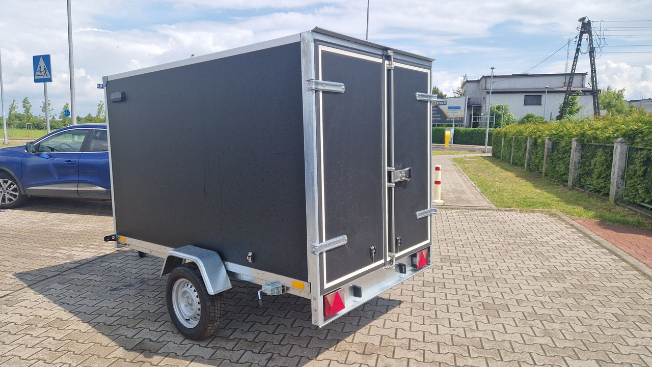 Przyczepa Kontener Furgon Zamykana 250/ 150 /150 - Remolque de coche: foto 4 Przyczepa Kontener Furgon Zamykana 250/ 150 /150 - Remolque de coche: foto 4