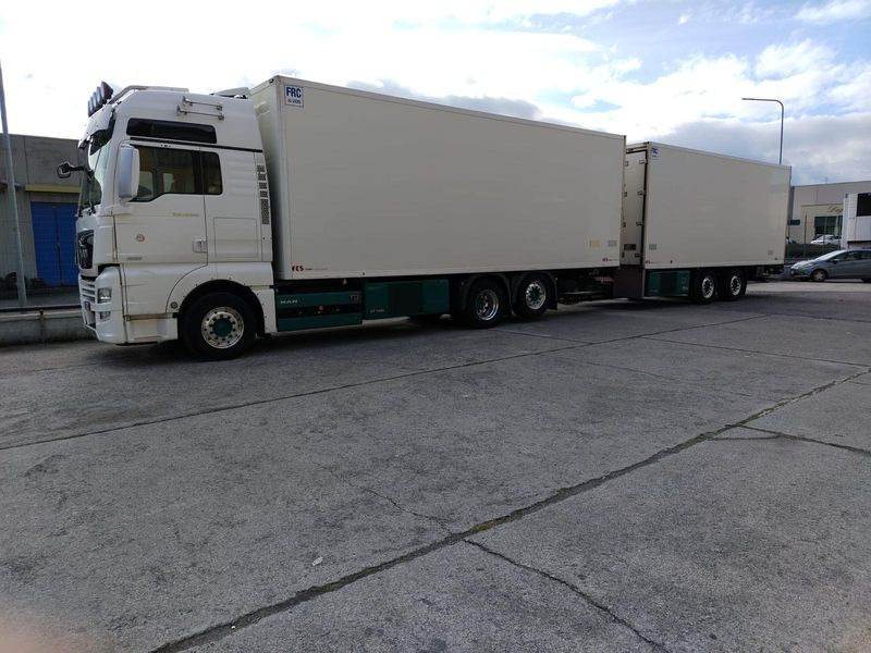 AUTOTRENO FRIGO MAN TGX TGX 26.580 6x2-4 LL - Camión isotérmico: foto 1 AUTOTRENO FRIGO MAN TGX TGX 26.580 6x2-4 LL - Camión isotérmico: foto 1
