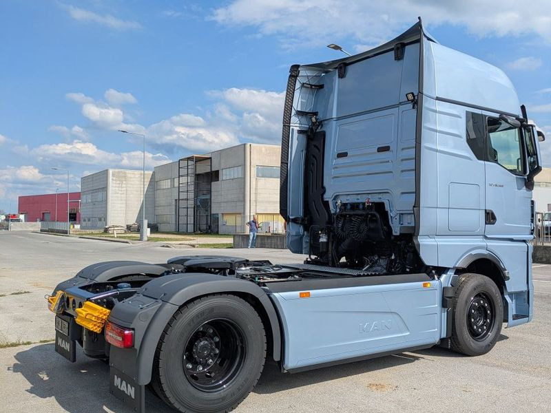 TRATTORE STRADALE MAN TGX 560hp NUOVO TGX 18.560 4x2 LL SA - Cabeza tractora: foto 4 TRATTORE STRADALE MAN TGX 560hp NUOVO TGX 18.560 4x2 LL SA - Cabeza tractora: foto 4