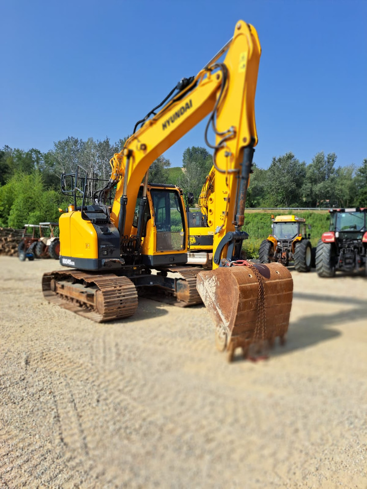 HYUNDAI HX 145 LCR - Excavadora de cadenas: foto 3 HYUNDAI HX 145 LCR - Excavadora de cadenas: foto 3