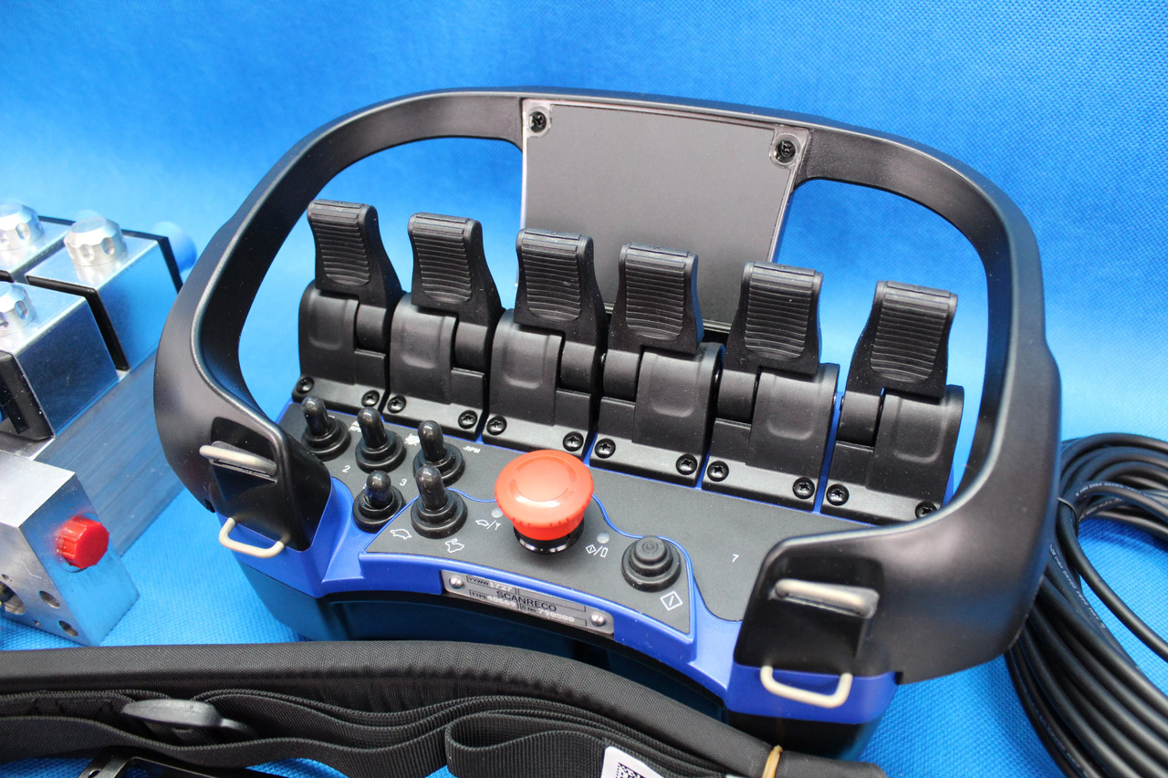 Scanreco RC400 G2B 6 Functions + Retrofit Kit for crane with valve without solenoids Fassi Hiab Palfinger 12/24V - Maquinaria de construcción: foto 4 Scanreco RC400 G2B 6 Functions + Retrofit Kit for crane with valve without solenoids Fassi Hiab Palfinger 12/24V - Maquinaria de construcción: foto 4