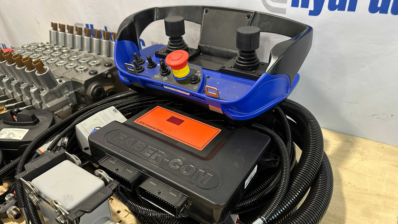 Set Scanreco RC400 with Walvoil DPX100 Fassi, Effer, Atlas, Manitou - Remolque forestal: foto 3 Set Scanreco RC400 with Walvoil DPX100 Fassi, Effer, Atlas, Manitou - Remolque forestal: foto 3