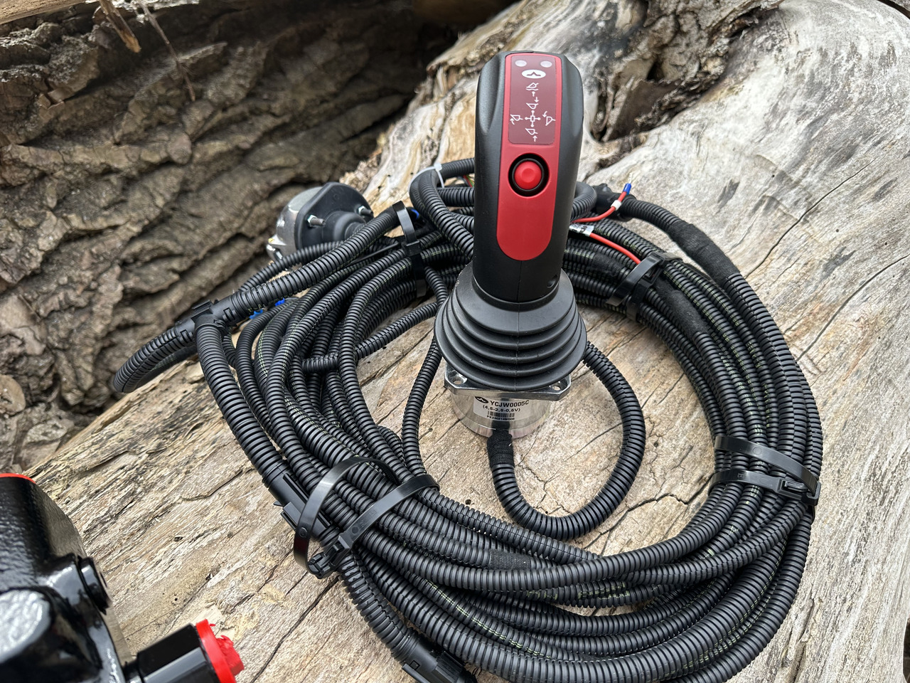 Walvoil SDM/DLM Allis-Chalmers, Case IH Magnum, Fiat, Ford - Cargador frontal para tractor para Cargador frontal para tractor: foto 2 Walvoil SDM/DLM Allis-Chalmers, Case IH Magnum, Fiat, Ford - Cargador frontal para tractor para Cargador frontal para tractor: foto 2