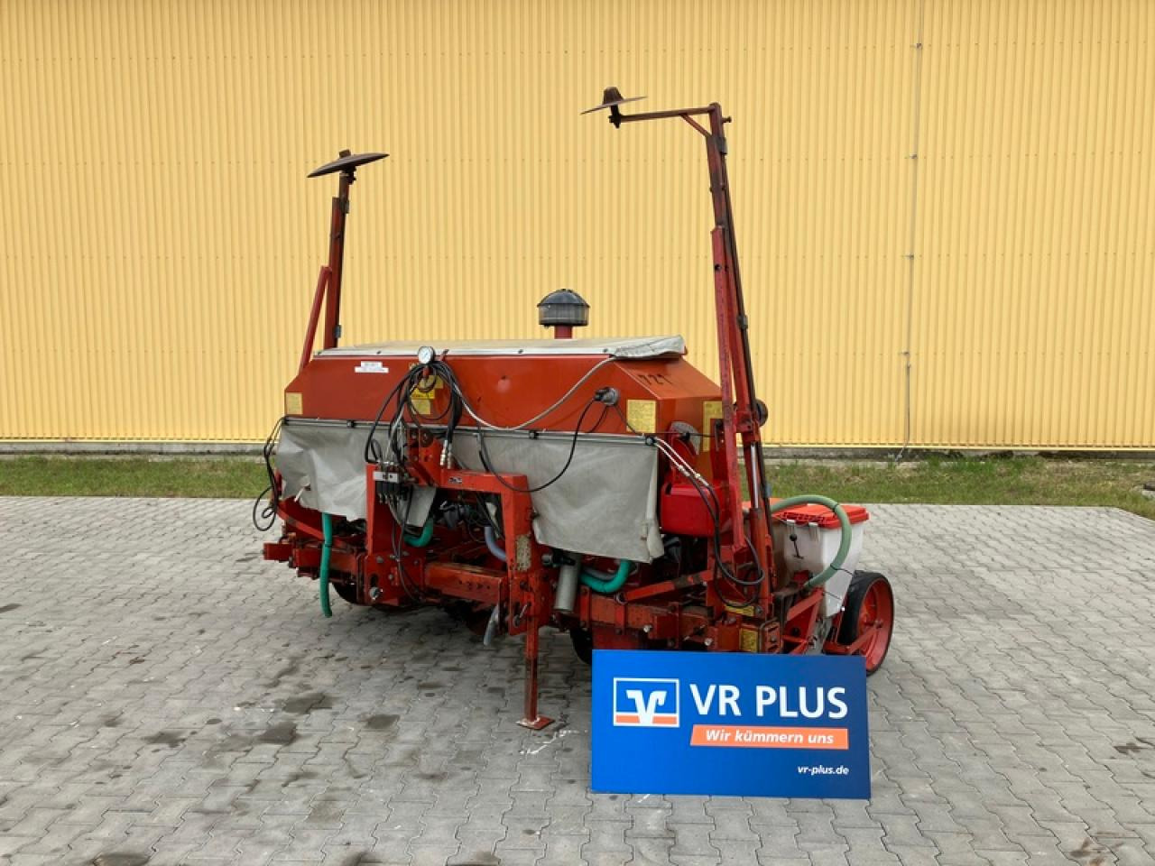 Becker AEROMAT T - Sembradora de precisión: foto 1 Becker AEROMAT T - Sembradora de precisión: foto 1