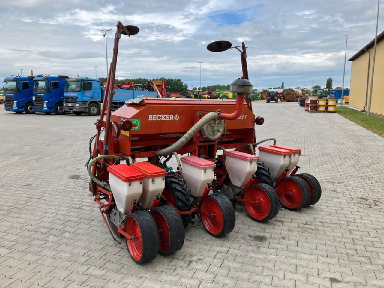 Becker AEROMAT T - Sembradora de precisión: foto 2 Becker AEROMAT T - Sembradora de precisión: foto 2