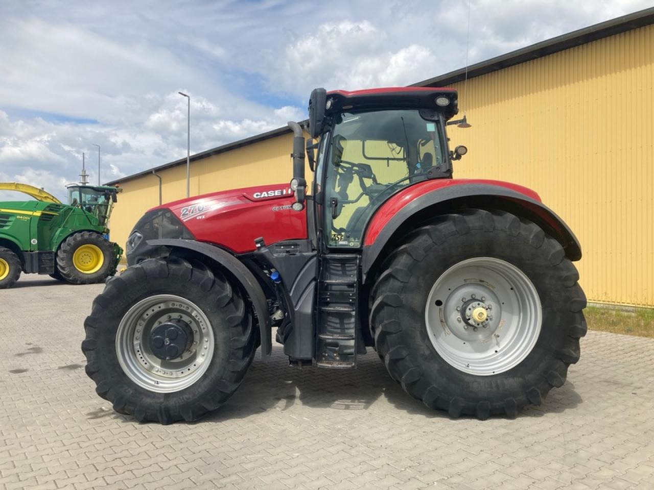 Case-IH OPTUM 270 CVX - Tractor: foto 2 Case-IH OPTUM 270 CVX - Tractor: foto 2