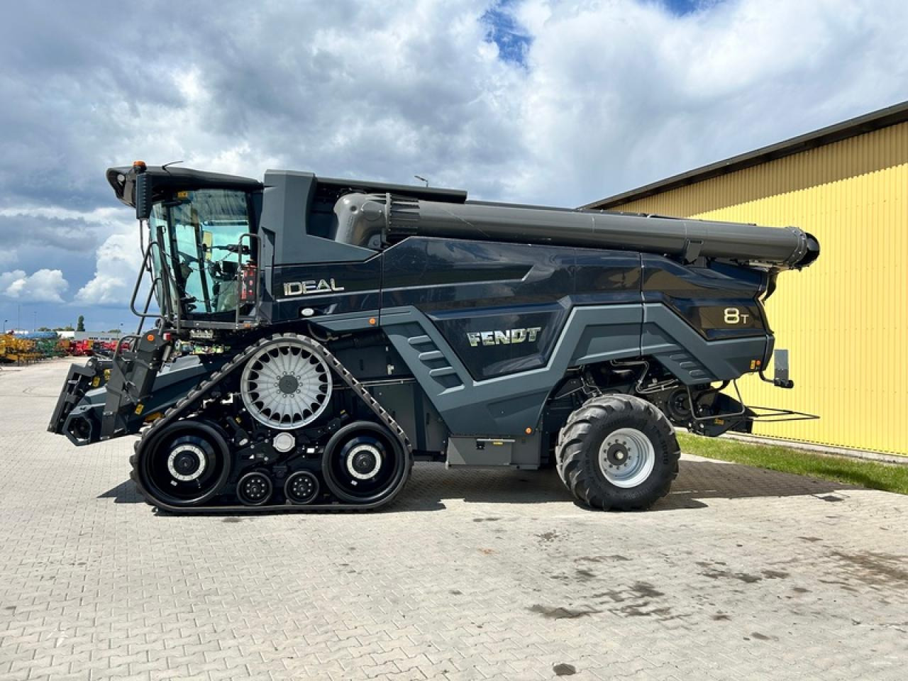 Fendt IDEAL 8 T JOYSTICK-LENKUNG - Cosechadora de granos: foto 1 Fendt IDEAL 8 T JOYSTICK-LENKUNG - Cosechadora de granos: foto 1