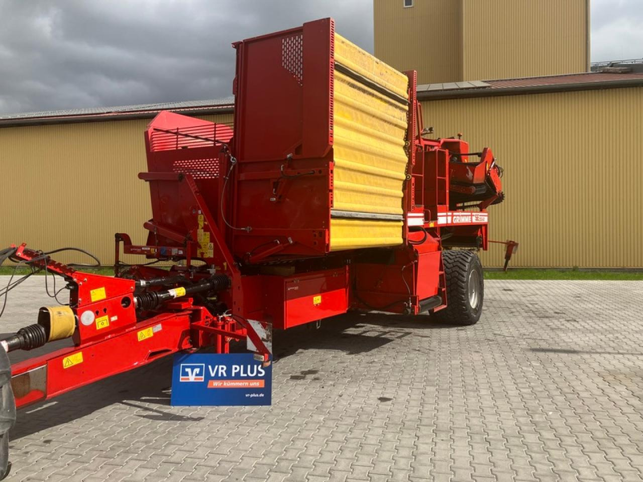 Grimme SE 150-60 SB - Arrancadora de patatas: foto 1 Grimme SE 150-60 SB - Arrancadora de patatas: foto 1