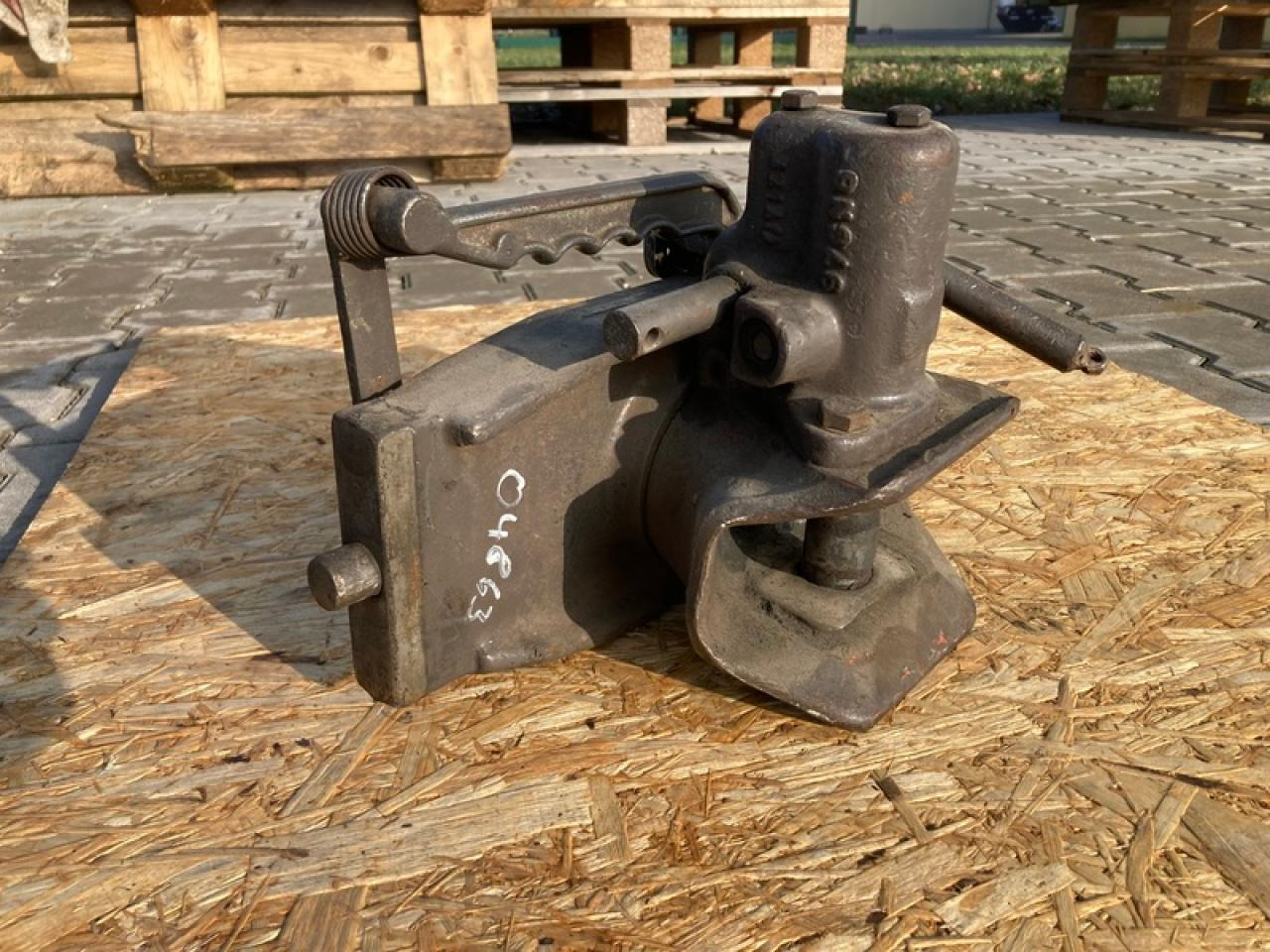 ANHÄNGEKUPPLUNG 330MM ROCKINGER - Implemento: foto 2 ANHÄNGEKUPPLUNG 330MM ROCKINGER - Implemento: foto 2
