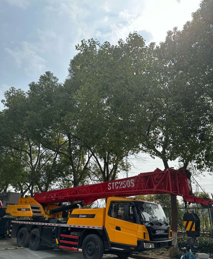 Sany China brand STC250S STC500 STC1000 25ton used truck crane - Autogrúa: foto 5 Sany China brand STC250S STC500 STC1000 25ton used truck crane - Autogrúa: foto 5
