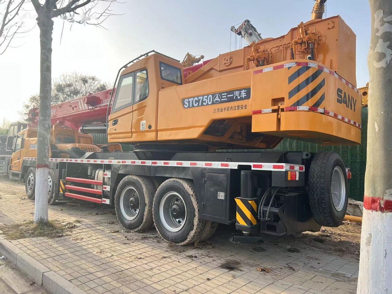 Sany Used Sany crane STC750 STC800 STC1000 75 tons 80 tons 100 tons f - Autogrúa: foto 4 Sany Used Sany crane STC750 STC800 STC1000 75 tons 80 tons 100 tons f - Autogrúa: foto 4