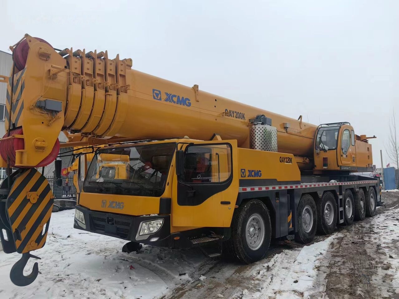 XCMG QAY200H 25t 35t 50t 55t 70t 80t 100t - Autogrúa: foto 3 XCMG QAY200H 25t 35t 50t 55t 70t 80t 100t - Autogrúa: foto 3