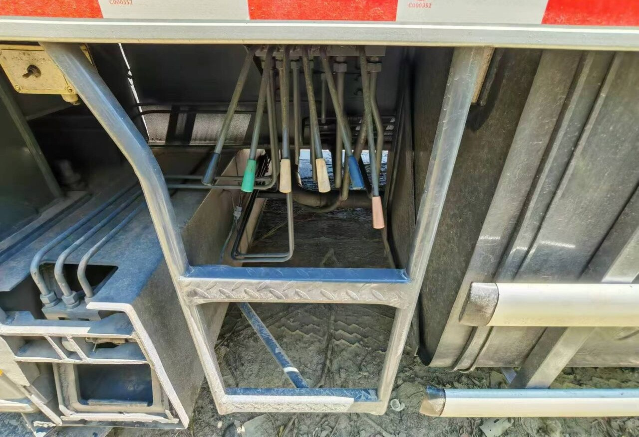 XCMG QY55KC 25ton 50ton 55ton 70ton 100 ton 130ton - Autogrúa: foto 3 XCMG QY55KC 25ton 50ton 55ton 70ton 100 ton 130ton - Autogrúa: foto 3