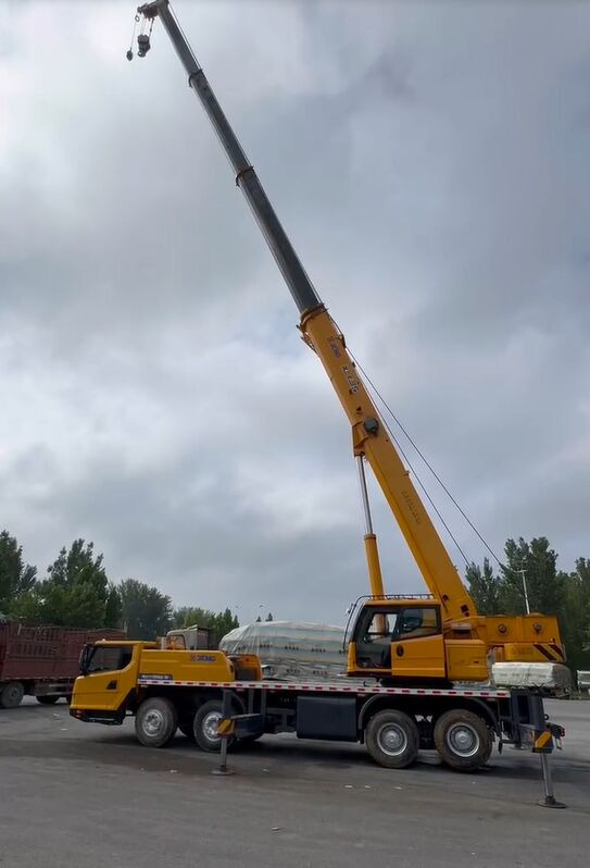 XCMG XCT35 QY35K 35T 35ton 30 50 70 80 100 - Autogrúa: foto 2 XCMG XCT35 QY35K 35T 35ton 30 50 70 80 100 - Autogrúa: foto 2
