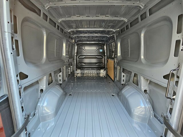 Furgón RENAULT Master L3H2 170 Neues Modell 10 Navi Kamera AHK: foto 26