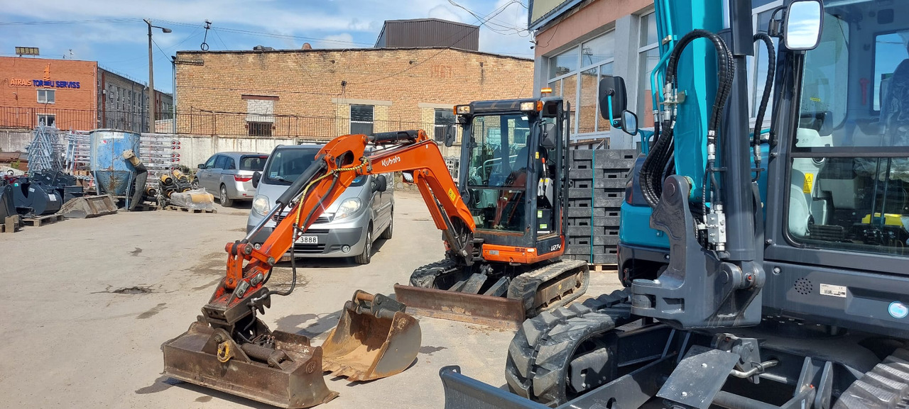 Kubota U27-4 HI - Miniexcavadora: foto 5 Kubota U27-4 HI - Miniexcavadora: foto 5