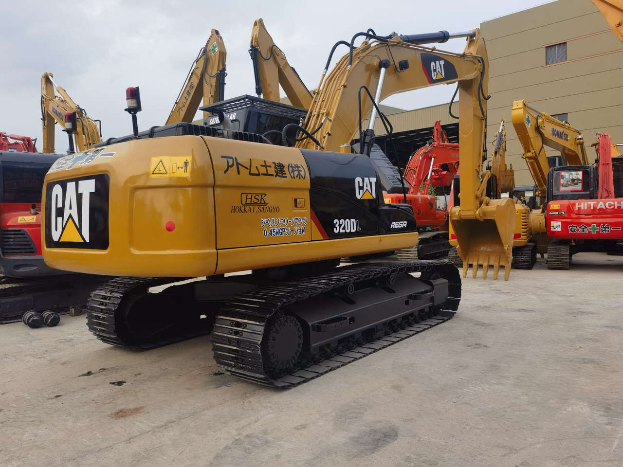 CAT 320DL Excavator - Excavadora de cadenas: foto 5 CAT 320DL Excavator - Excavadora de cadenas: foto 5