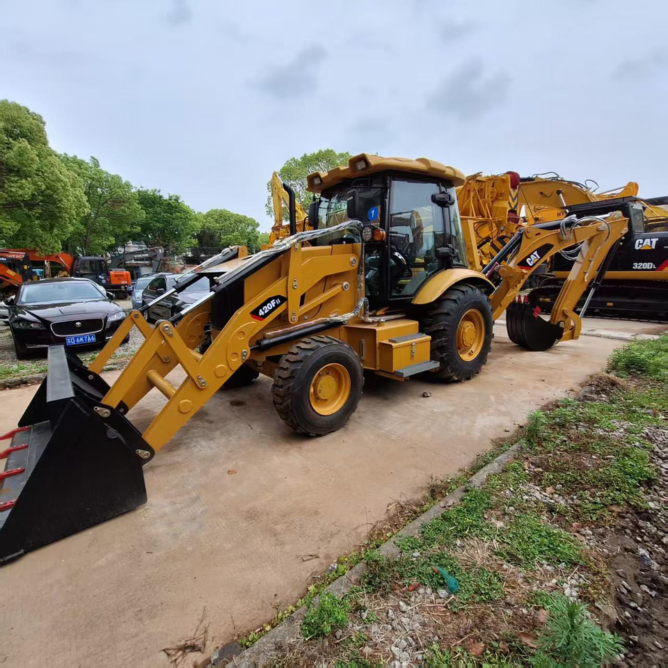 CAT 420F Backhoe Loader - Retroexcavadora: foto 1 CAT 420F Backhoe Loader - Retroexcavadora: foto 1