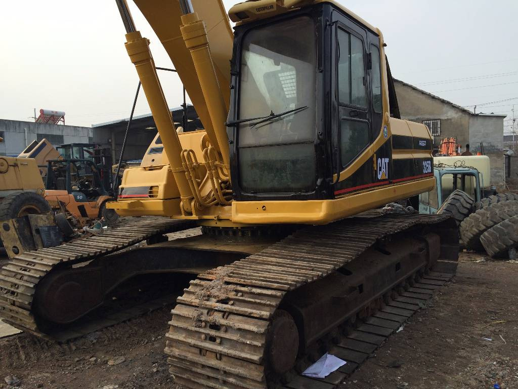 CATERPILLAR 325 B - Excavadora de cadenas: foto 4 CATERPILLAR 325 B - Excavadora de cadenas: foto 4