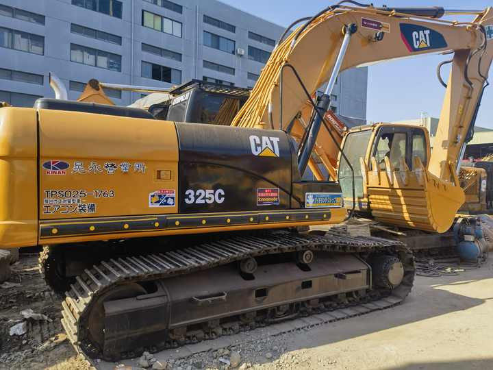 Caterpillar CAT325C Used Excavator 25ton hydraulic Crawler excavators used cat 325c excavator in shanghai - Excavadora de cadenas: foto 4 Caterpillar CAT325C Used Excavator 25ton hydraulic Crawler excavators used cat 325c excavator in shanghai - Excavadora de cadenas: foto 4