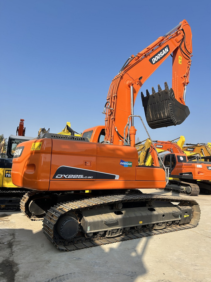 DOOSAN Doosan DX225LC Crawler excavator - Excavadora de cadenas: foto 2 DOOSAN Doosan DX225LC Crawler excavator - Excavadora de cadenas: foto 2