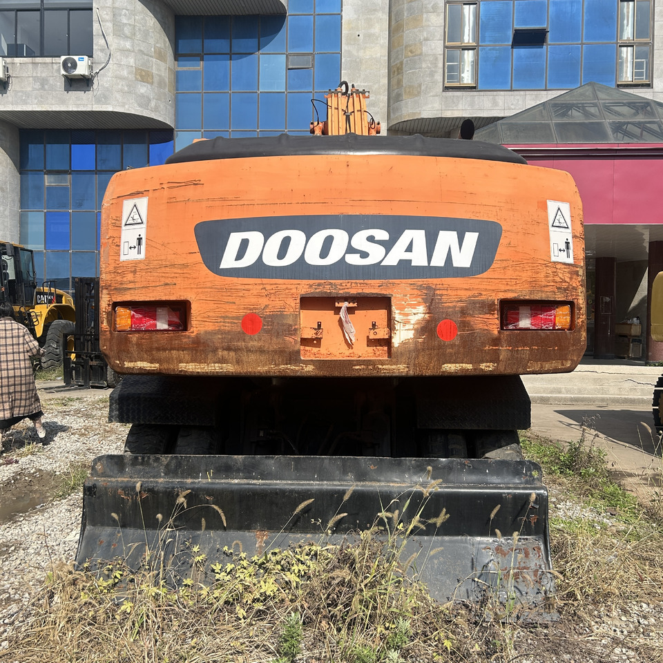 Excavadora de ruedas Doosan DH210w-7 wheel excavator: foto 6