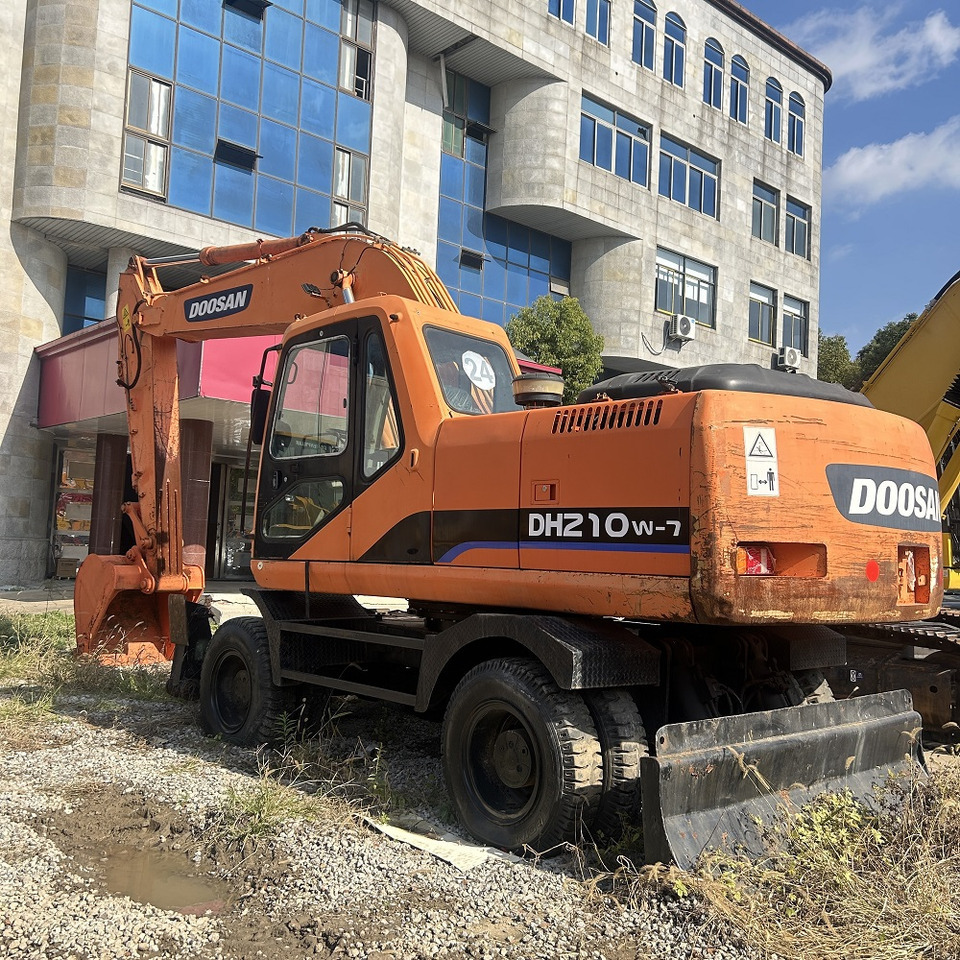 Doosan DH210w-7 wheel excavator - Excavadora de ruedas: foto 3 Doosan DH210w-7 wheel excavator - Excavadora de ruedas: foto 3