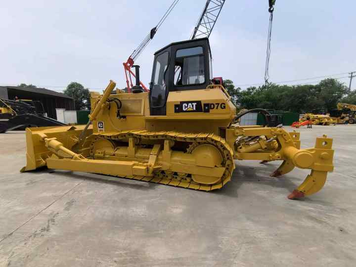 High Efficiency d6h d7h Used Caterpillar Bulldozer d7g used caterpillar bulldozer in shanghai - Bulldozer: foto 4 High Efficiency d6h d7h Used Caterpillar Bulldozer d7g used caterpillar bulldozer in shanghai - Bulldozer: foto 4