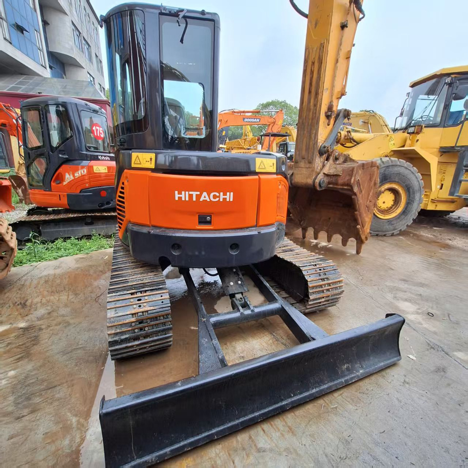 Hitachi ZX50 Excavator - Excavadora de cadenas: foto 3 Hitachi ZX50 Excavator - Excavadora de cadenas: foto 3