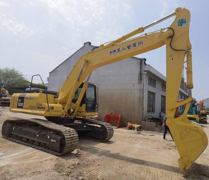 Hot Selling Japan Komatsu PC300-7 Excavators Crawler Excavator Used Pc300-7 at low Price for sale - Excavadora de cadenas: foto 5 Hot Selling Japan Komatsu PC300-7 Excavators Crawler Excavator Used Pc300-7 at low Price for sale - Excavadora de cadenas: foto 5