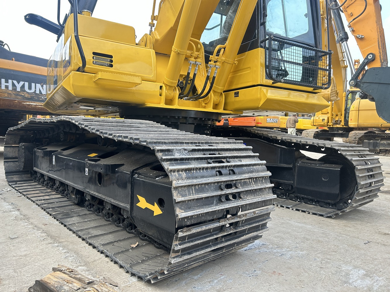 KOMATSU PC210-8 EXCAVATOR - Excavadora de cadenas: foto 2 KOMATSU PC210-8 EXCAVATOR - Excavadora de cadenas: foto 2