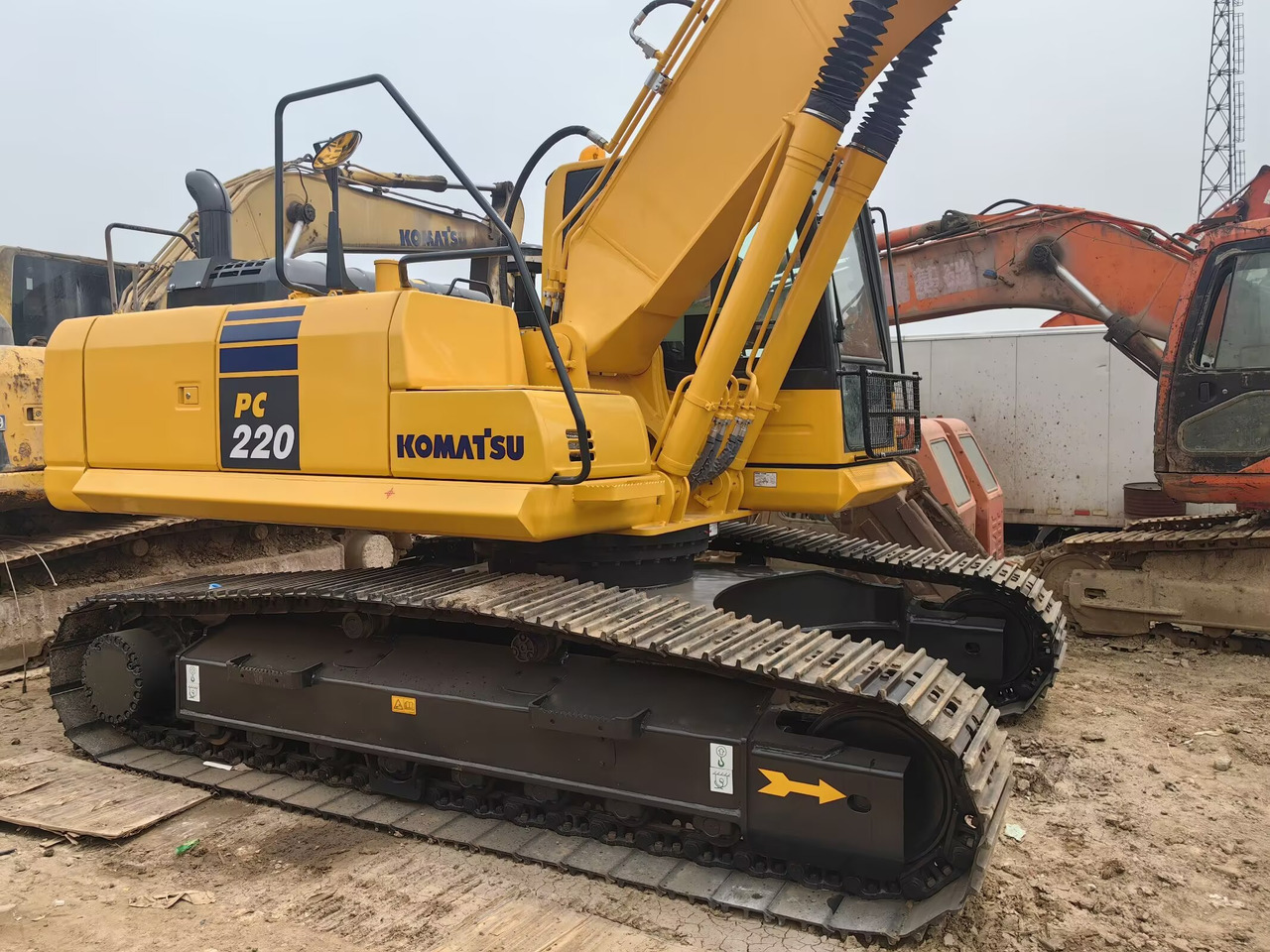 Komatsu PC 220-8 Excavator - Excavadora de cadenas: foto 3 Komatsu PC 220-8 Excavator - Excavadora de cadenas: foto 3