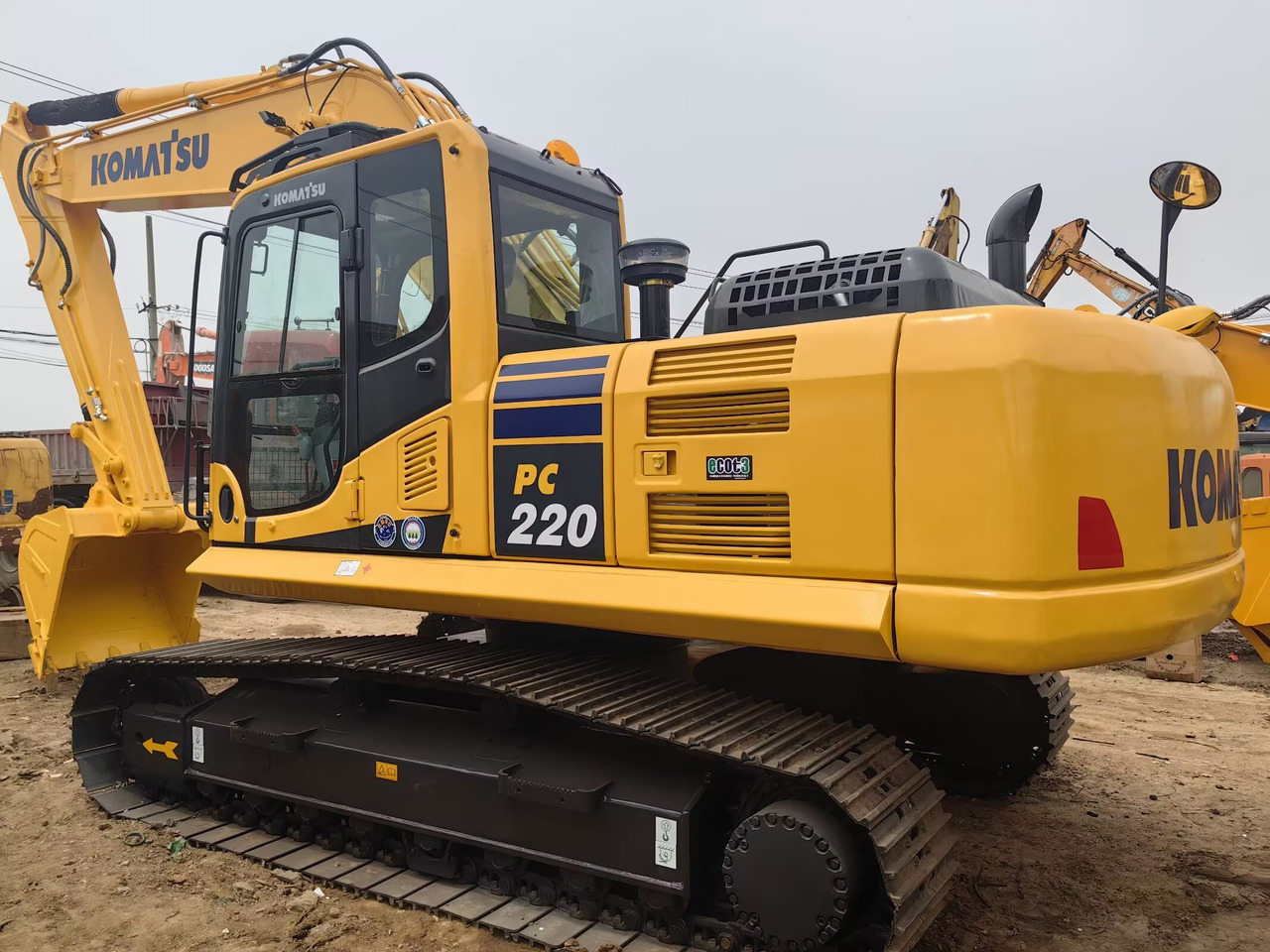 Komatsu PC 220-8 Excavator - Excavadora de cadenas: foto 1 Komatsu PC 220-8 Excavator - Excavadora de cadenas: foto 1
