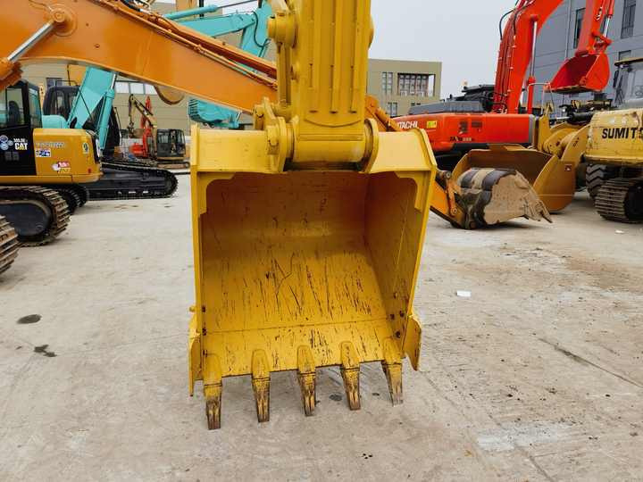 Komatsu PC 220-8 Excavator - Excavadora de cadenas: foto 4 Komatsu PC 220-8 Excavator - Excavadora de cadenas: foto 4