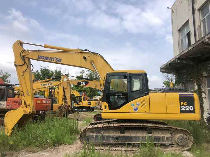 Komatsu PC220-7 - Excavadora de cadenas: foto 2 Komatsu PC220-7 - Excavadora de cadenas: foto 2