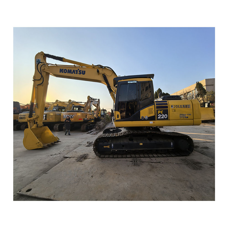 Komatsu PC220-7 Excavator - Excavadora de cadenas: foto 1 Komatsu PC220-7 Excavator - Excavadora de cadenas: foto 1