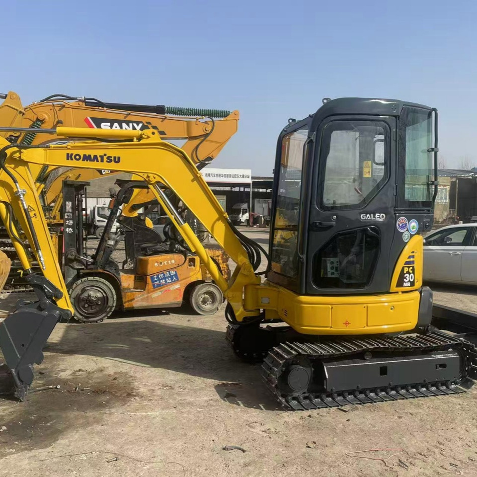 Komatsu PC30 Excavator - Excavadora de cadenas: foto 1 Komatsu PC30 Excavator - Excavadora de cadenas: foto 1