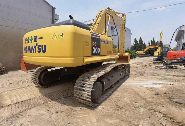Original Japan Used excavator PC350-7 in stock high quality low price PC300-7 PC350-8 PC360-7 used for sale - Excavadora de cadenas: foto 2 Original Japan Used excavator PC350-7 in stock high quality low price PC300-7 PC350-8 PC360-7 used for sale - Excavadora de cadenas: foto 2