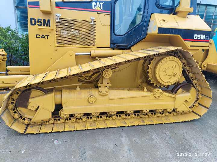 Original Japan made used Caterpillar D5M LGP dozer CAT D5M D5H bulldozer for sale - Bulldozer: foto 5 Original Japan made used Caterpillar D5M LGP dozer CAT D5M D5H bulldozer for sale - Bulldozer: foto 5