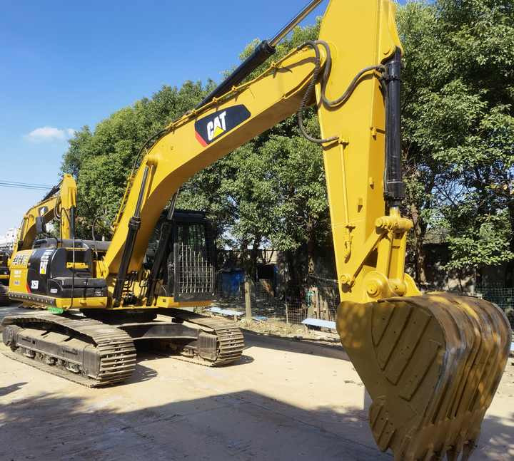 Original high quality low price Used CAT325D excavator Used heavy machine of cat 325c in good condition for sale - Excavadora de cadenas: foto 3 Original high quality low price Used CAT325D excavator Used heavy machine of cat 325c in good condition for sale - Excavadora de cadenas: foto 3