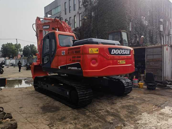 South Korea Used Crawler Hydraulic Excavator Doosan Excavadora DX225LC DX225 Excavator In Stock For Sale - Excavadora de cadenas: foto 2 South Korea Used Crawler Hydraulic Excavator Doosan Excavadora DX225LC DX225 Excavator In Stock For Sale - Excavadora de cadenas: foto 2