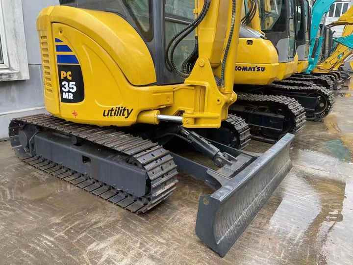 Used komatsu pc30mr excavator KOMATSU PC35mr-3 PC40mr-2 PC40mr-3 PC55mr-2 excavator in stock - Excavadora de cadenas: foto 3 Used komatsu pc30mr excavator KOMATSU PC35mr-3 PC40mr-2 PC40mr-3 PC55mr-2 excavator in stock - Excavadora de cadenas: foto 3