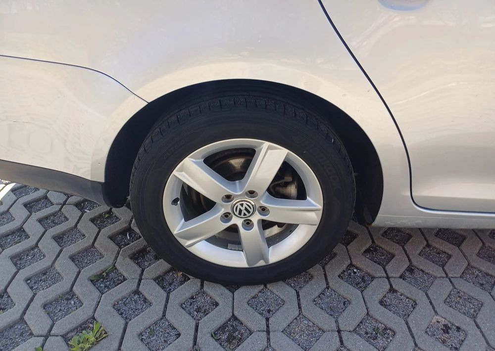 Sedan Volkswagen Jetta: foto 9