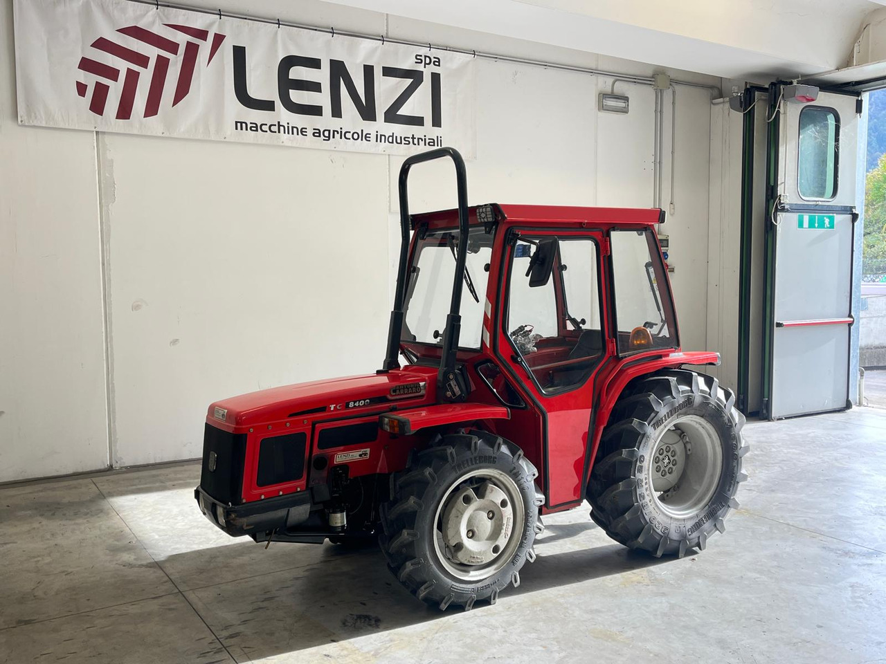 ANTONIO CARRARO TC 8400 F - Tractor: foto 2 ANTONIO CARRARO TC 8400 F - Tractor: foto 2