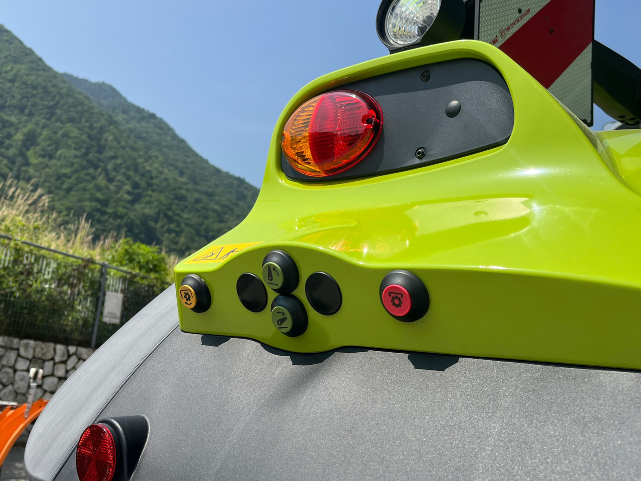 Tractor CLAAS ARION 630: foto 17