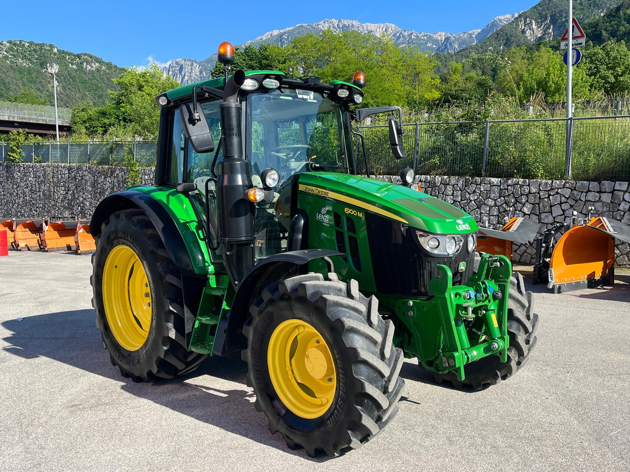 JOHN DEERE 6100M - Tractor: foto 4 JOHN DEERE 6100M - Tractor: foto 4