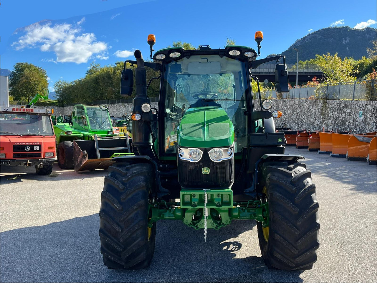 JOHN DEERE 6120 M - Tractor: foto 3 JOHN DEERE 6120 M - Tractor: foto 3