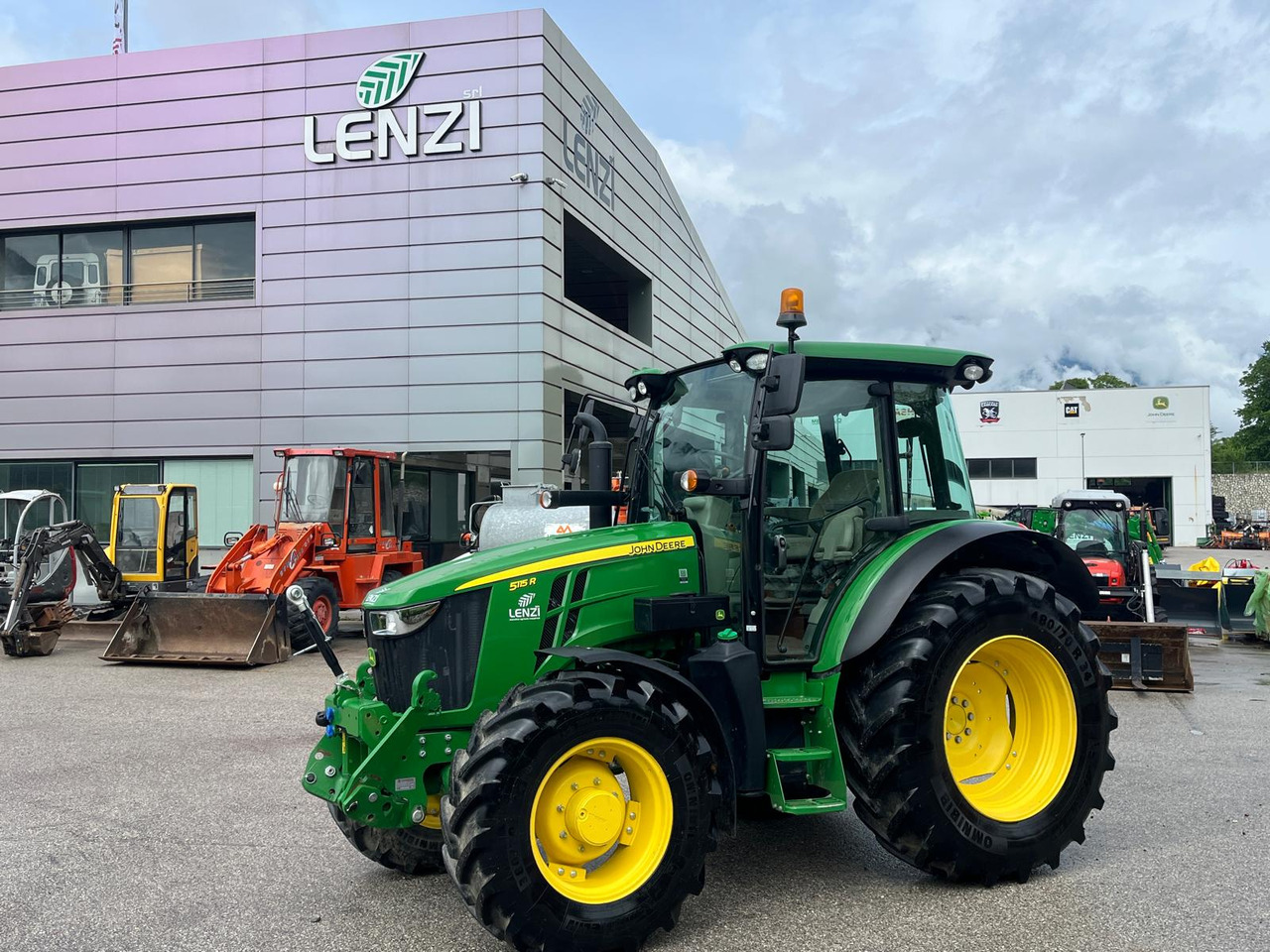 TRATTORE JOHN DEERE 5115R - Tractor: foto 5 TRATTORE JOHN DEERE 5115R - Tractor: foto 5